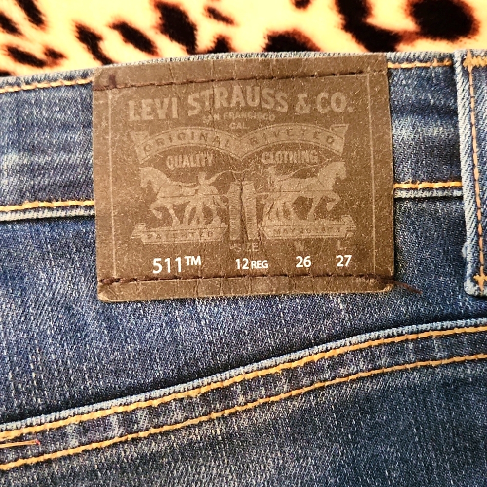 Jeans - Picture 5 of 6